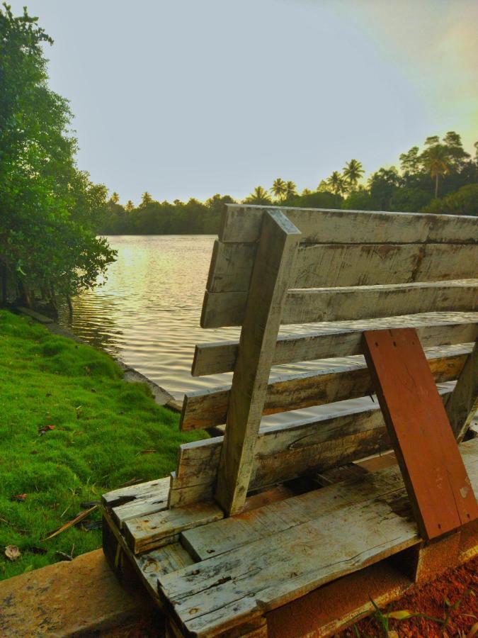 Kosi Giggles Resort Weligama Buitenkant foto