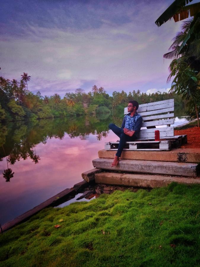Kosi Giggles Resort Weligama Buitenkant foto
