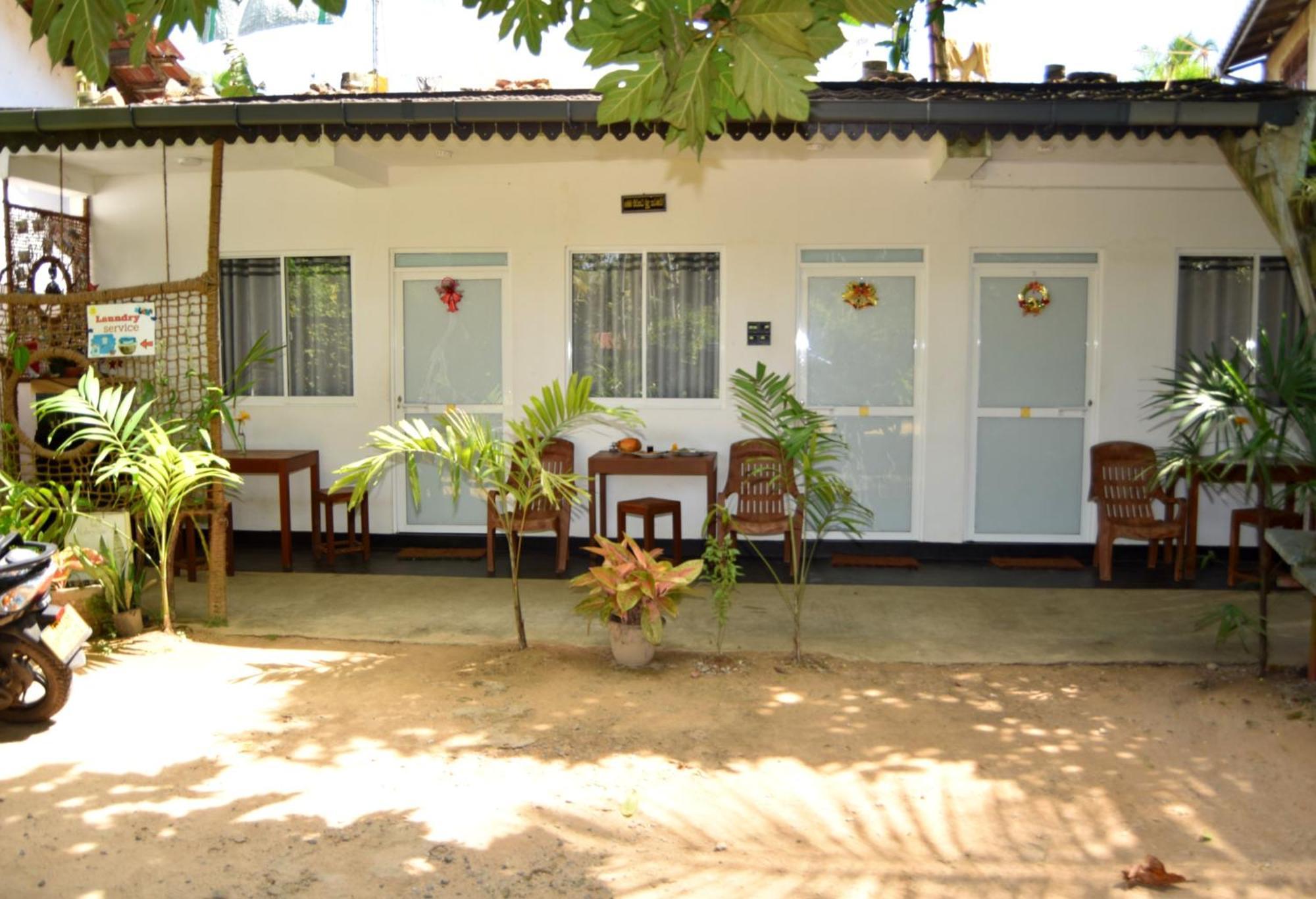 Kosi Giggles Resort Weligama Buitenkant foto