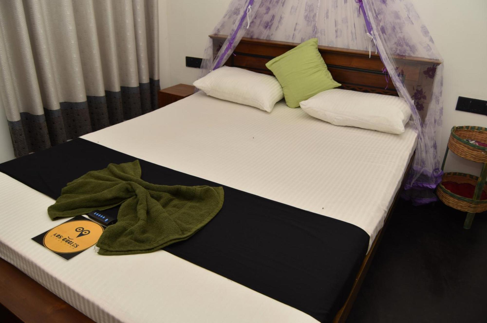 Kosi Giggles Resort Weligama Buitenkant foto