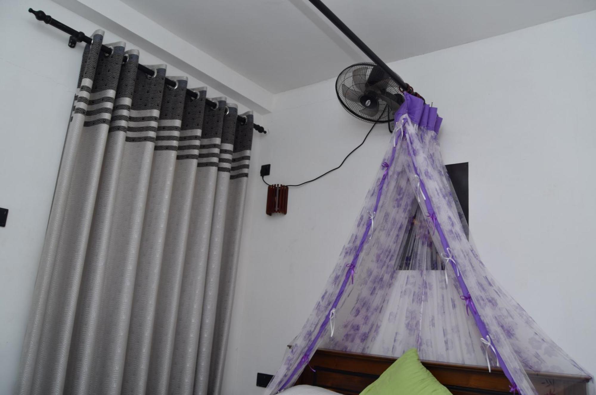 Kosi Giggles Resort Weligama Buitenkant foto