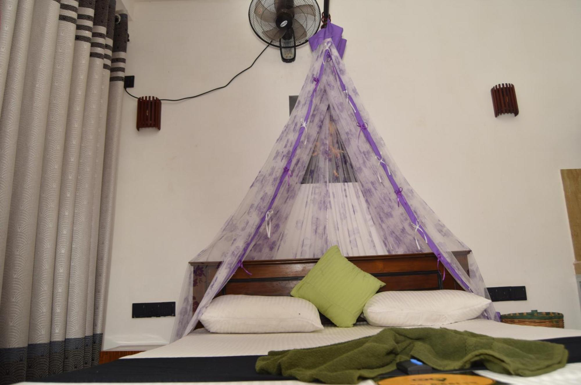 Kosi Giggles Resort Weligama Buitenkant foto