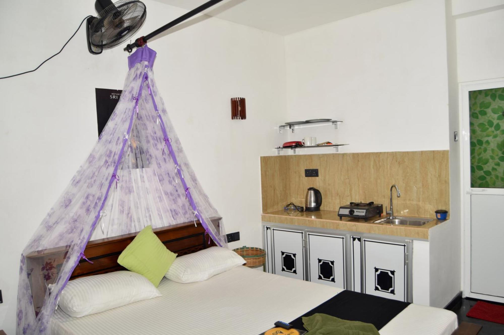 Kosi Giggles Resort Weligama Buitenkant foto