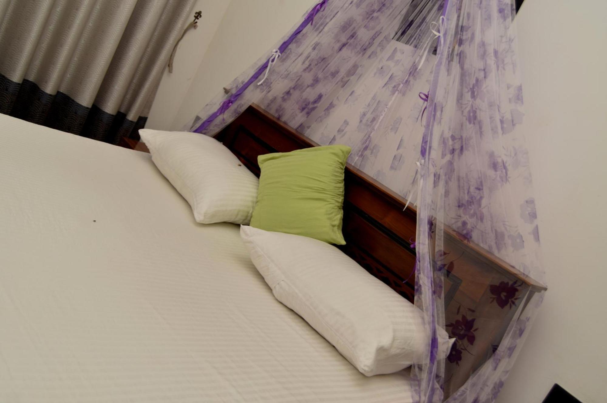 Kosi Giggles Resort Weligama Buitenkant foto
